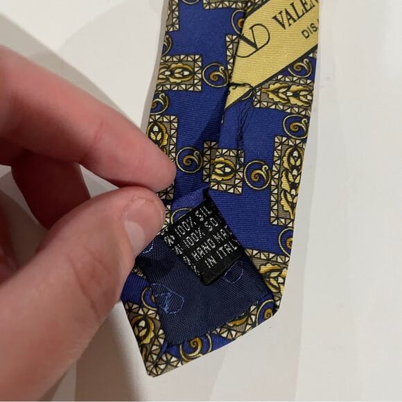 Valentino Cravatte Silk Blue & Gold Printed Tie - Picture 5 of 5